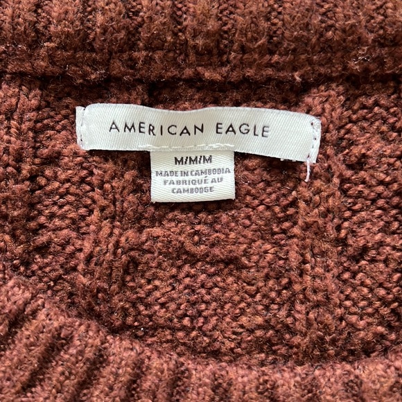 medium brown sweater from American Eagle - Picture 3 of 3